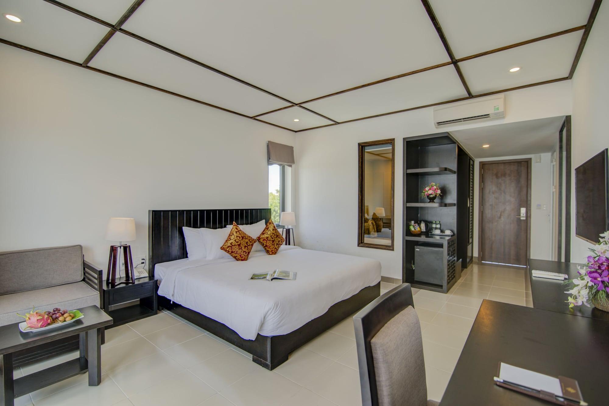 Golden Pearl Khách sạn 4*